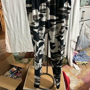Under Armour Kids Camo Sweatpants - Black and Gray